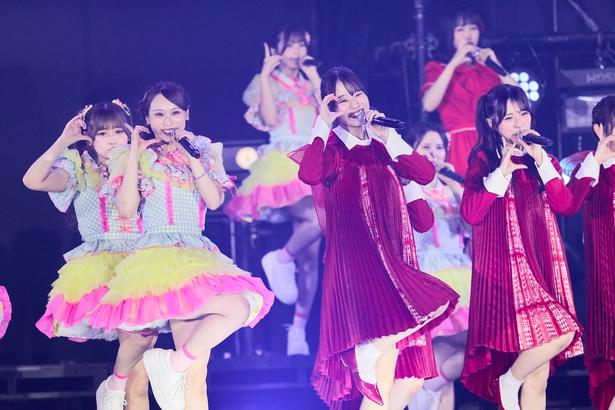 HKT48とNGT48が合同ライブで会場を盛り上げた
