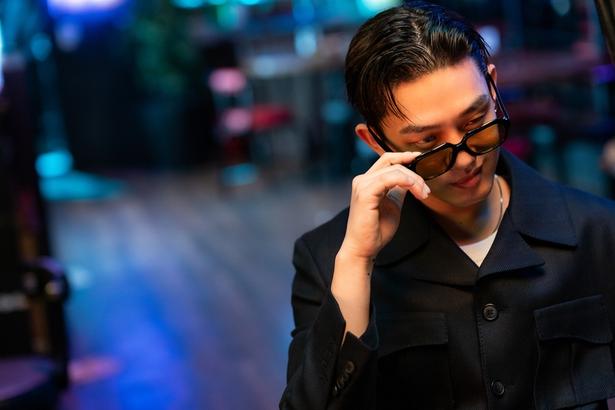 ユ・アイン演じるキドンは電子機器に自由にアクセスできる(『ハイファイブ！』)
