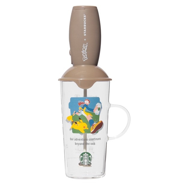 家庭でラテやカプチーノを楽しめる「Pokemon + STARBUCKSミルクフォーマー＆カップ コーヒーアドベンチャー」(4400円)