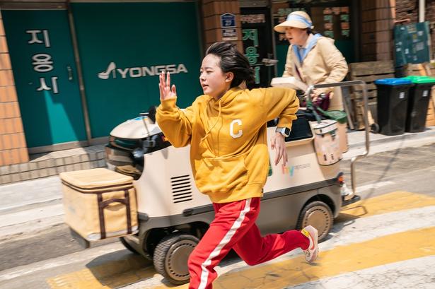 時速100kmで街を駆け抜けるワンソ