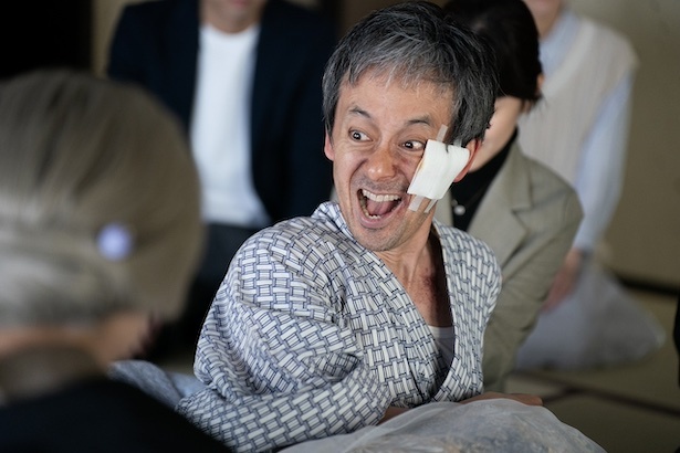 辰弥の兄・田治見久弥(滝藤賢一さん) (C)2026「八つ墓村」製作委員会(C)Yokomizo Seishi/KADOKAWA