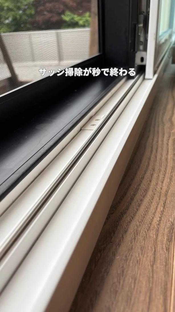 スッキリきれい▶レジ袋を収納するなら…(⇒次へ) koto__kurashiさんのInstagramより