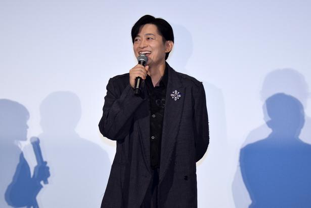 【写真を見る】主人公の配達人・ブライアンを演じる下野紘が登場！