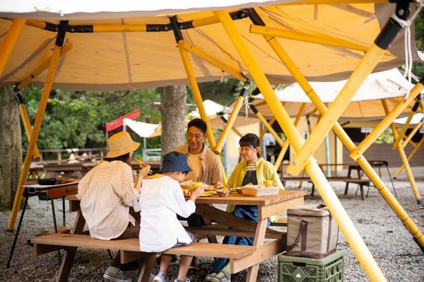 開放的な屋外でBBQ！家族や友人と一緒に素敵な時間を楽しもう