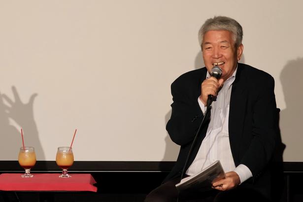 聞き手を務めたのは日本ヘラルド映画の元取締役宣伝部長、坂上直行
