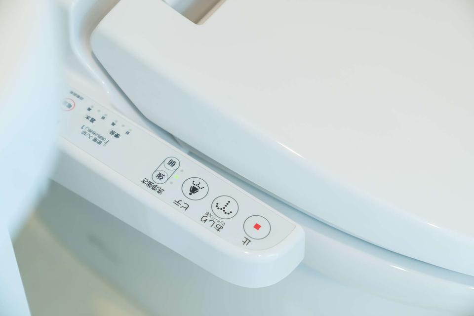 トイレのたびにおしりを洗っているのは「過剰衛生症候群」かも!? おしりの洗いすぎで起こる「弊害」（1）