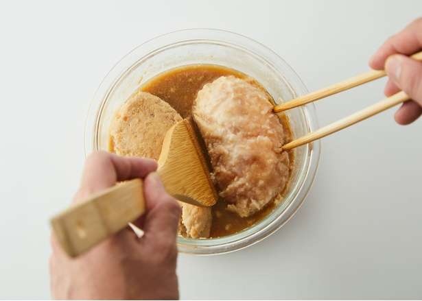 低脂肪＆低カロリーのむね肉を使って！レンチンで完成する「ふわふわ和風ハンバーグ」のレシピ（7）