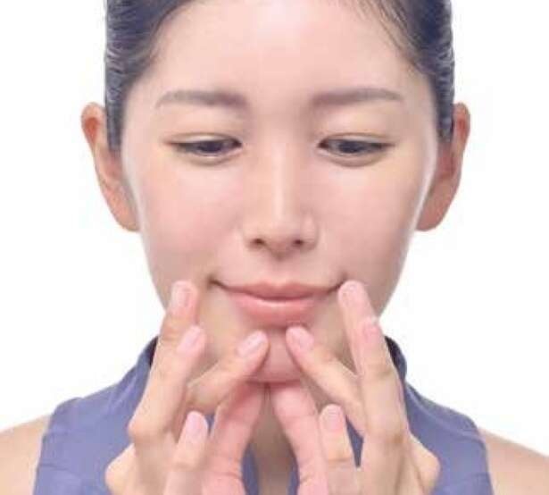 1日30秒でたるみ解消へ！指先ひとつで「ツヤ肌・小顔」を手に入れる魔法の習慣（2）