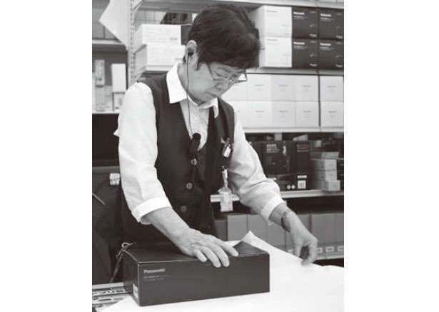「80年も生きていれば、得意なことはある」バリバリ働く80代店員の「考え方」／81歳の家電売り場店員（1）
