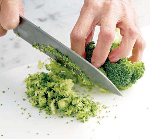 茎もおいしく！ 万能野菜ブロッコリーの扱い方をマスターしよう（3）