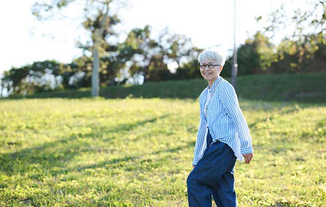 80代の母を60代で介護。YouTuber・ロコリさんの「介護生活」／72歳、好きな服で心が弾む、ひとり暮らし（2）