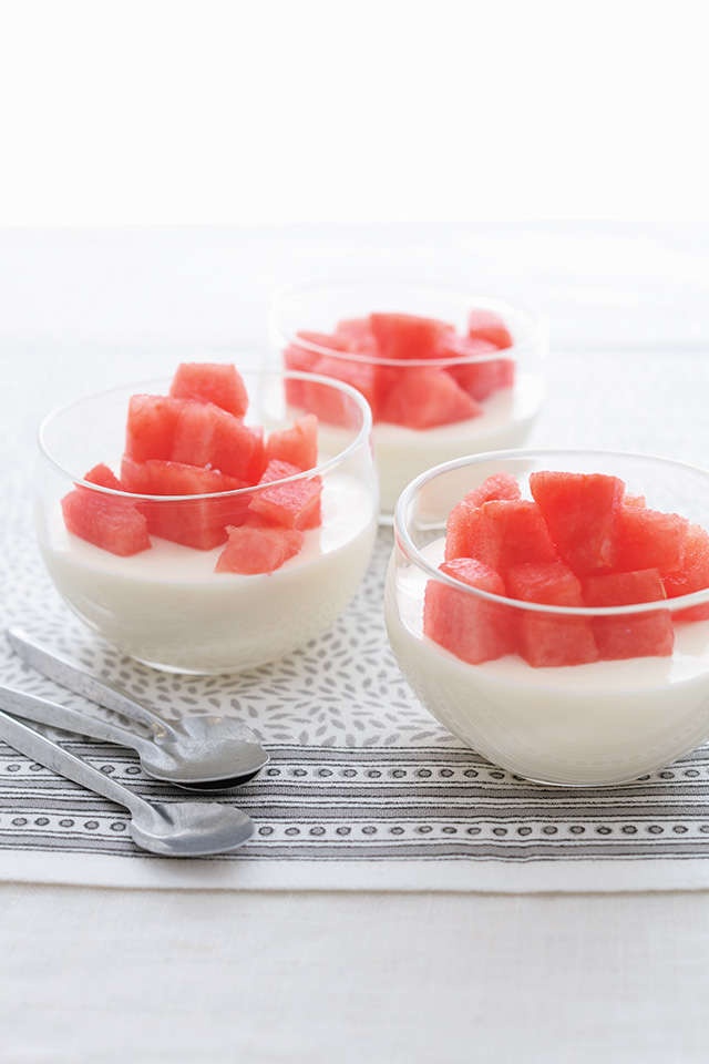 混ぜて冷蔵庫に入れるだけ！Mizukiさんの「豆乳あずきレアチーズ」「フルーツ寒天」／Mizukiのカンタン手作り 3時のおやつ（7）