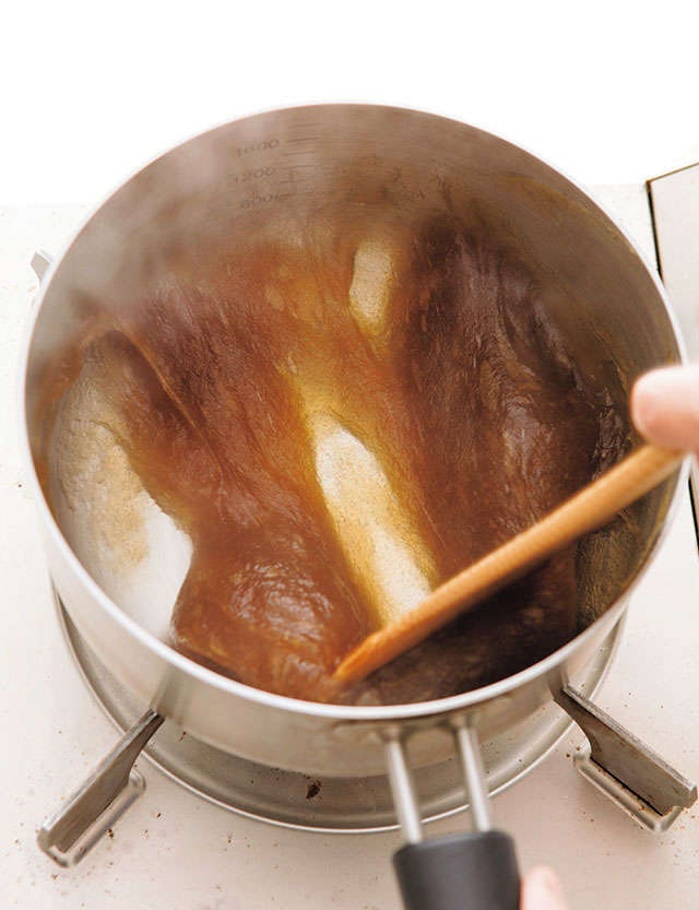 料理研究家・Mizukiさんのおうちでできる和のおやつ「いちご水ようかん」「黒糖わらびもち」／Mizukiのカンタン手作り 3時のおやつ（11）