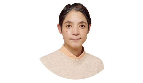もう面倒な白髪染めはしたくない！ 美容師が指南する「流行のグレイヘアに自然に移行する方法」（2）