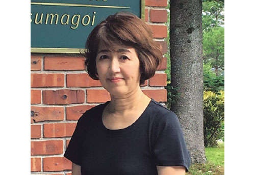 面倒な白髪染めはもうしない！ 経験者に教わる「私がグレイヘアに移行した理由」（11）