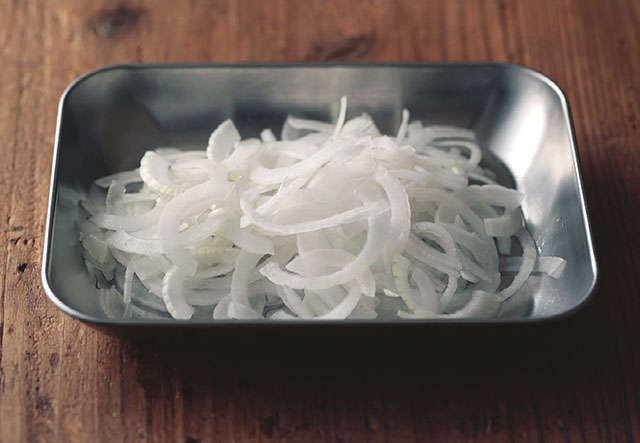 管理栄養士で料理研究家の成澤文子さんに教わる「冷凍玉ねぎのおかずレシピ」（2）