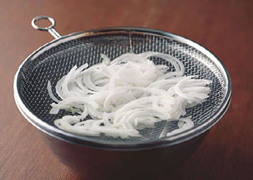 管理栄養士で料理研究家の成澤文子さんに教わる「冷凍玉ねぎのおかずレシピ」（4）