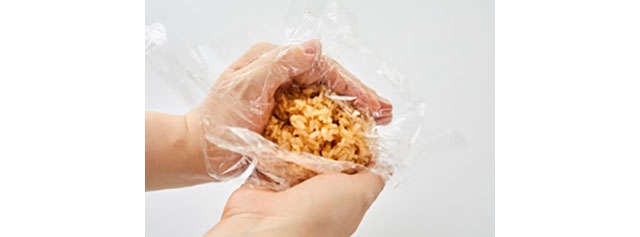 炊き立てご飯は「おにぎり」にして冷凍すると良い!? ニチレイフーズが教える「冷凍向き」な具材は？（3）