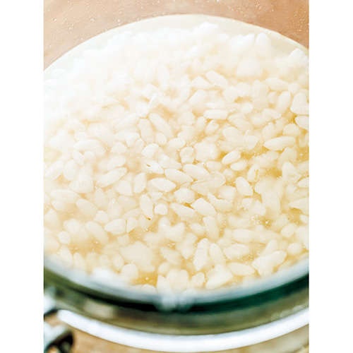 どんな料理にも塩の代わりに使えて便利！塩麹のきほんの作り方／体の内側からきれいになる 麹のレシピ（20）
