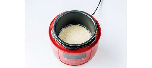 どんな料理にも塩の代わりに使えて便利！塩麹のきほんの作り方／体の内側からきれいになる 麹のレシピ（25）