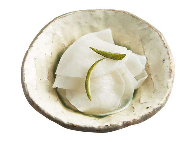 おうちで「千枚漬け」ができた！ 料理研究家村上祥子さんに教わる「大根使い切り！の漬物レシピ」（9）