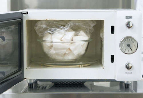 先に火を通して保存するから、ごはんの支度にすぐ使える！ 料理研究家村上祥子さんに教わる「蒸し大根」のレシピ（7）