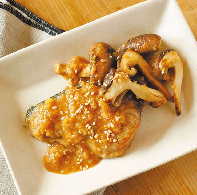 お手頃価格になってきた旬の「ゆず」で簡単保存食！料理研究家ワタナベマキさんに教わる「ゆずしょうゆ」と「ゆずみそ」（13）