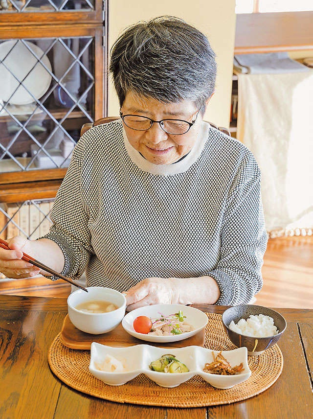 【家事アドバイザーの山﨑美津江さんが指南】「切る、浸ける、あえるだけの野菜」でビタミン不足解消！（3）