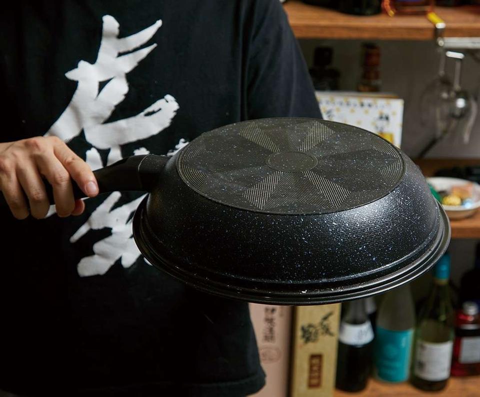 料理研究家のリュウジさん考案。ちくわとチーズで作る「おつまみ界のヘルシーなピザ」／虚無レシピ（4）