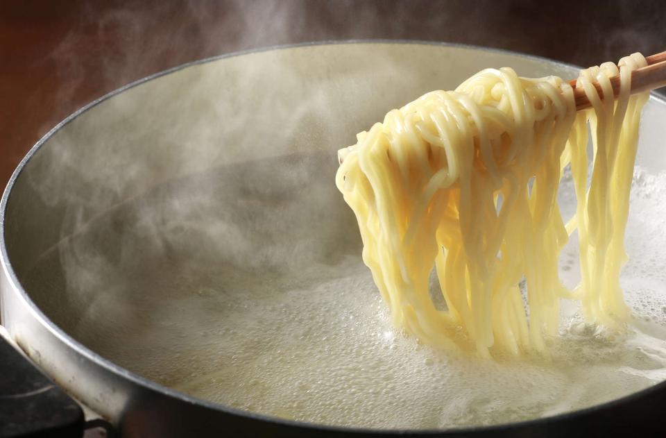 ラーメン屋で「麺の硬さ」が選べる理由。薄利でも手間をかける価値と「時代の変化」（1）