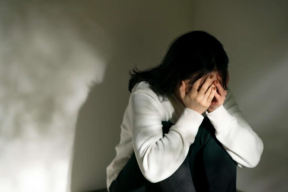 女性25.9％、男性18.4％に「DV被害」の経験。「デートDV」に関する数字も【不都合な数字】（2）
