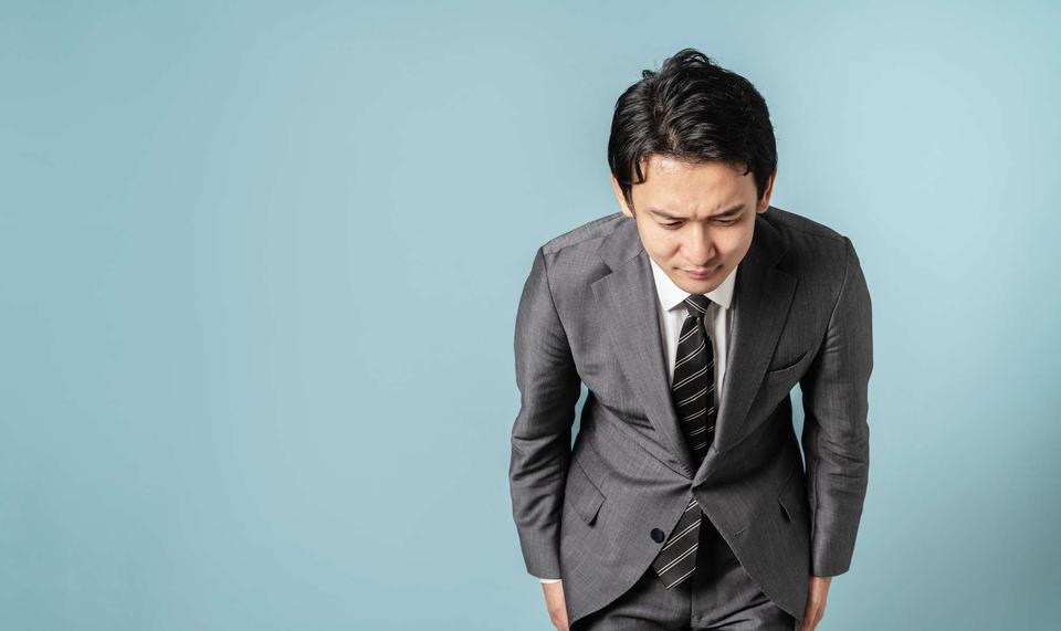 怒鳴る客にも共感を示し落ち着かせる。「被害意識」の強いカスハラ加害者へ取るべき具体的な対応（1）