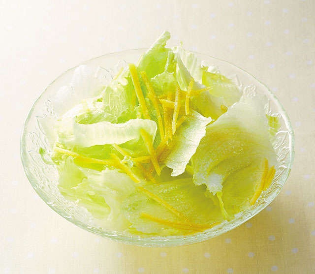 レタスがふんにゃりしないでパリッ！ 料理研究家・村上祥子さんに教わる「極上レタスサラダを作るコツ」（7）