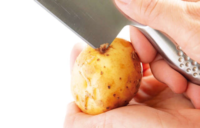 じゃがいもは丸ごと冷凍すればOK！ 意外と知らない野菜の冷凍保存テク（14）