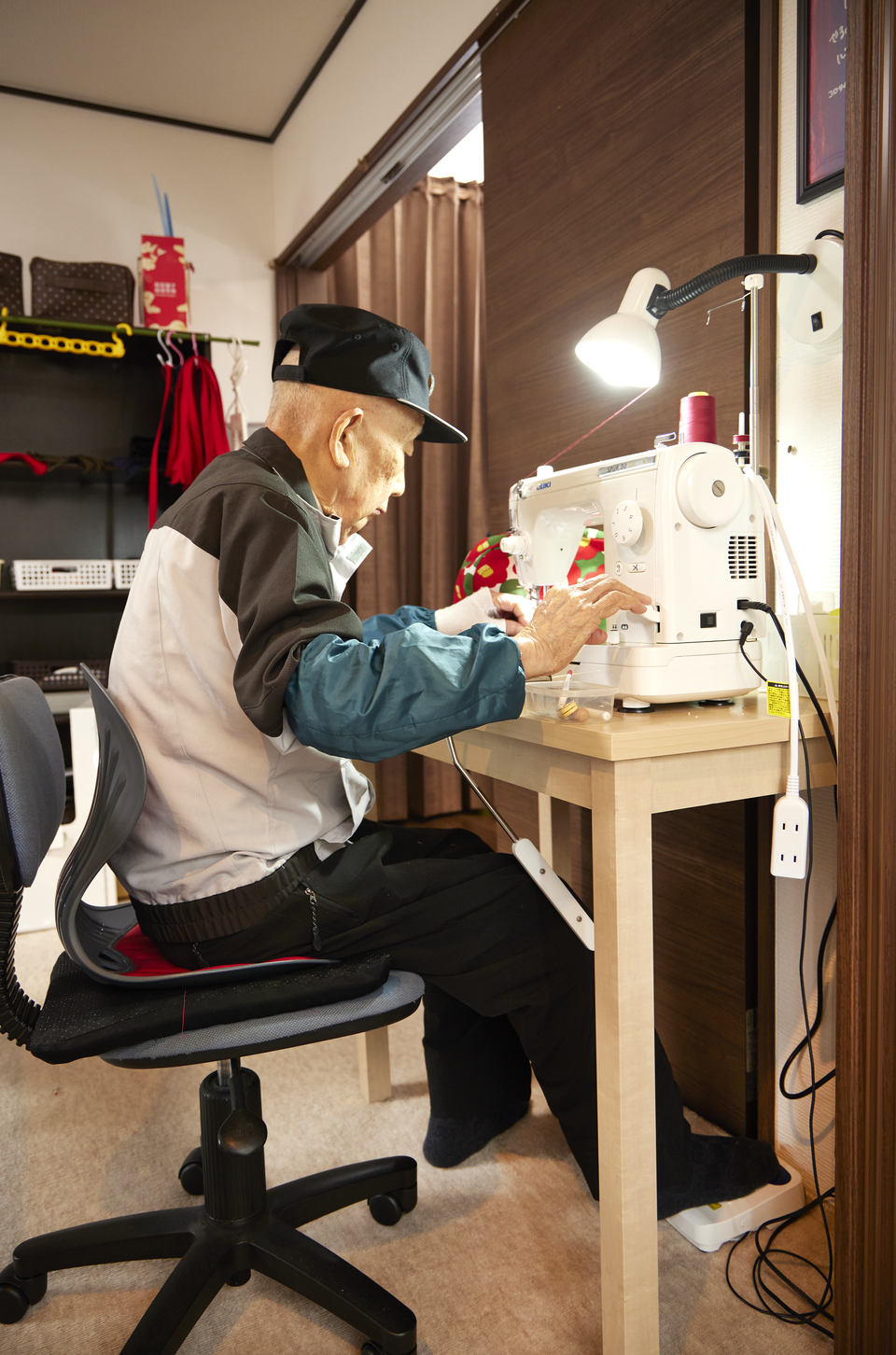 80代父がベッドから起き上がった！ 職人魂に火をつけたミシン修理／80代で見つけた　生きる幸せ（2）
