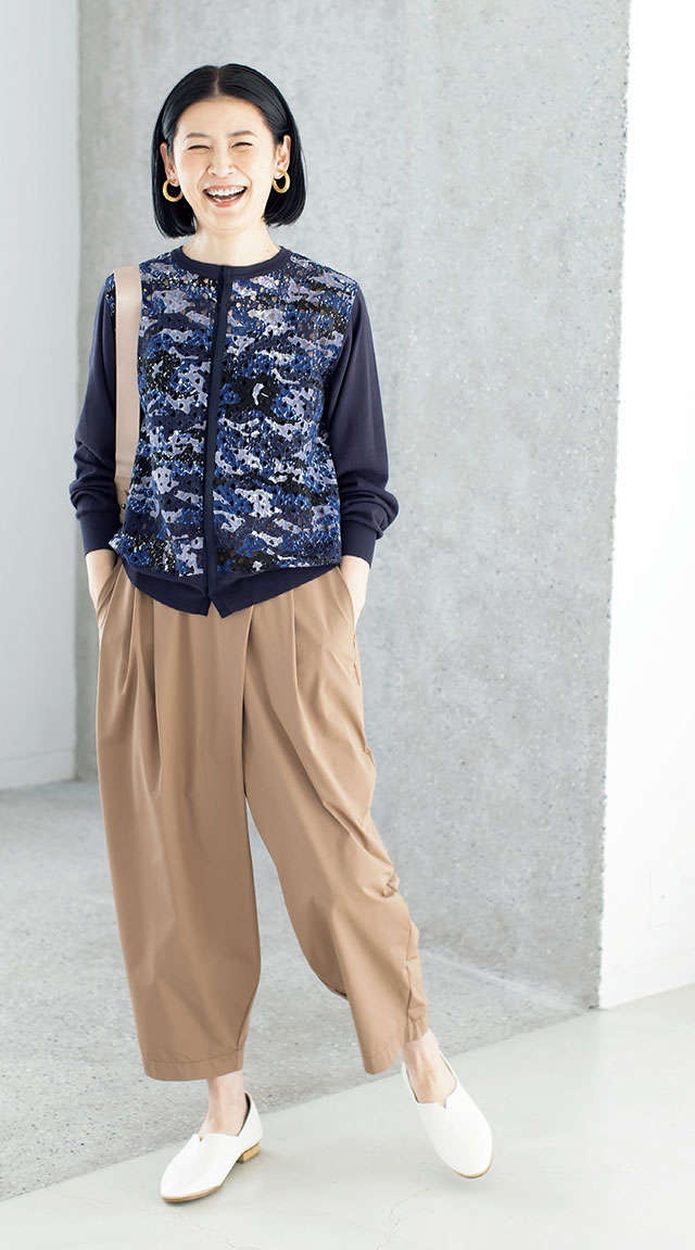 大人世代の悩みを解決！ ぽっこりおなかを隠してくれる流行の「ゆる服」は最強（3）