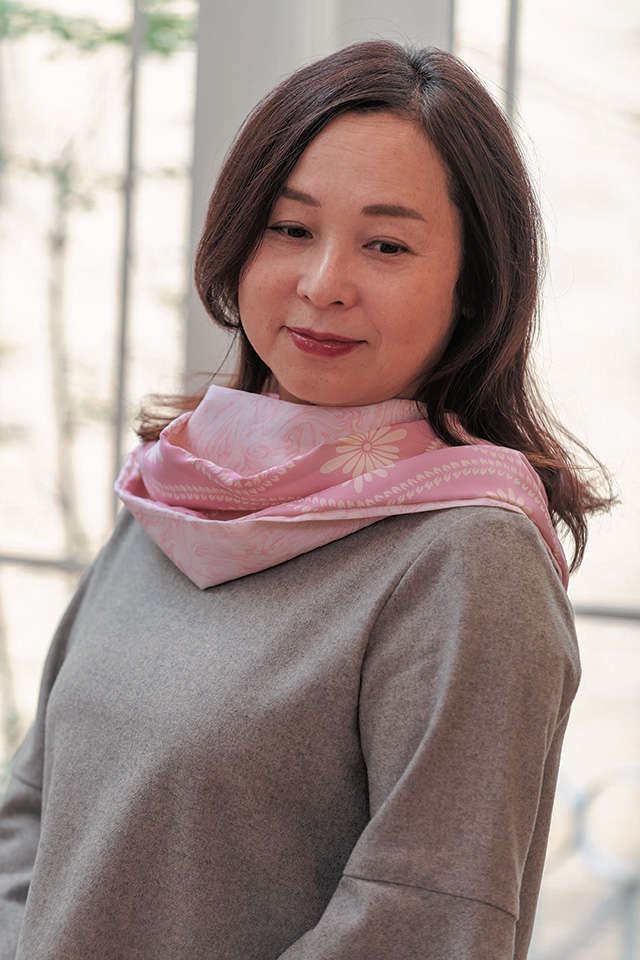 【渋沢英子さんの「きものの端切れで簡単リフォーム」】首回りをおしゃれに温かく彩るスヌード（2）