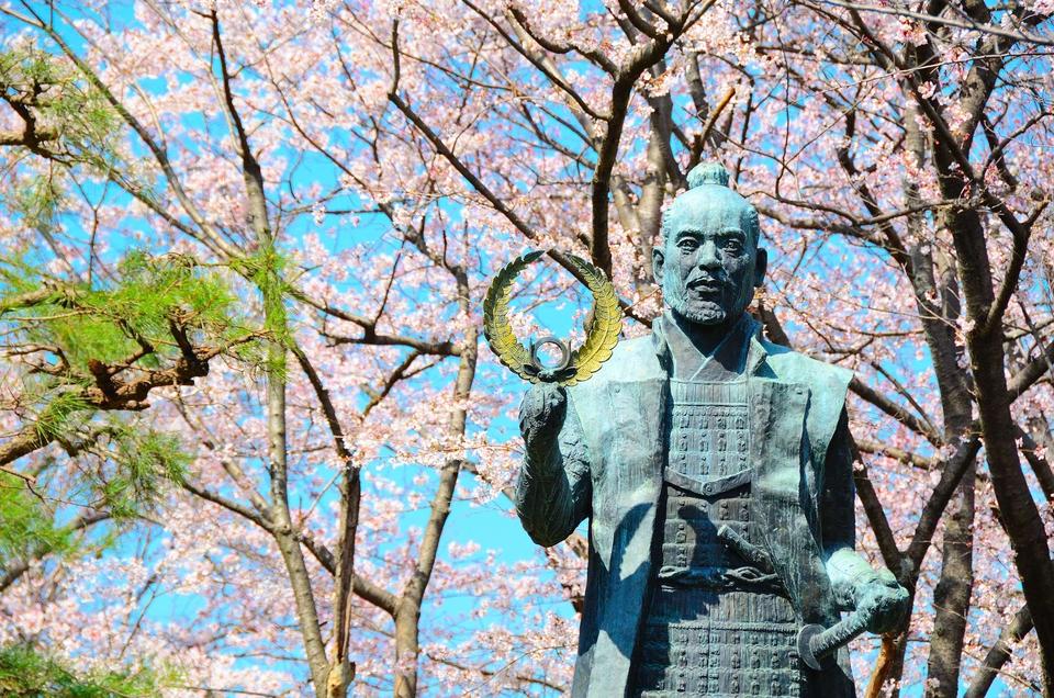 将軍はお花好きのメガネ男子だった!? 「徳川家康」の意外な一面【1分でサクッと読める雑学】（1）