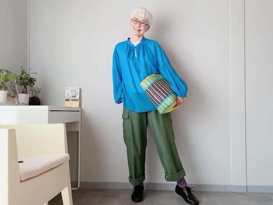 プチプラコーデのお手本！ おしゃれすぎる73歳YouTuber・ロコリさんに学ぶ「カラーアイテム」の取り入れ方（7）