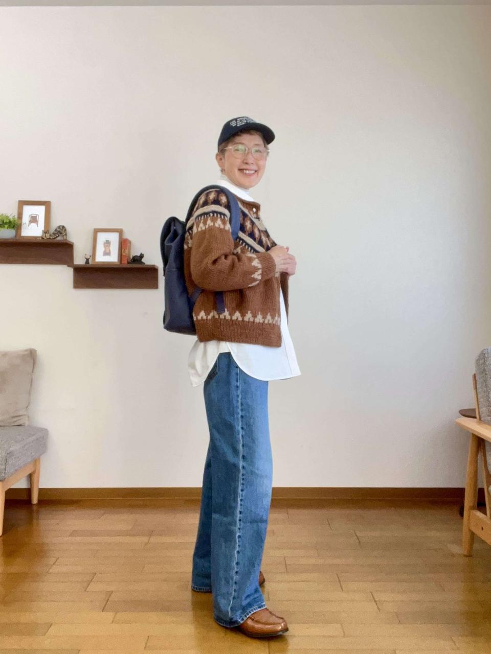 おしゃれさんのバッグ＆中身を大公開。60代YouTuber・Mimiさんは「GUのボディバッグ」を愛用中♪【彼女のバッグ】（6）