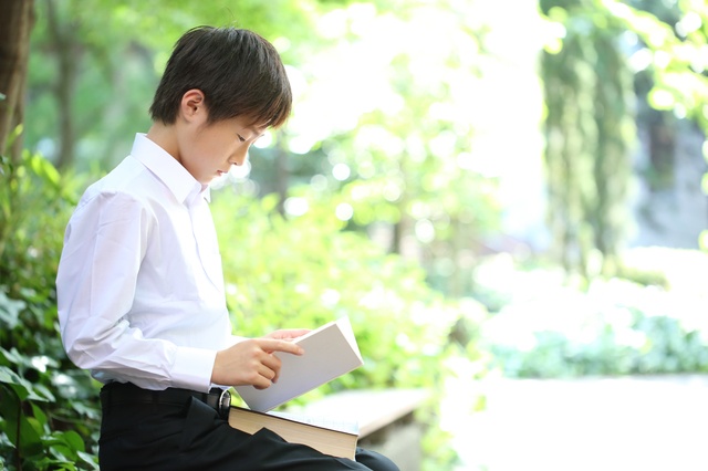 13歳の少年と、継母になる私の初対面。人見知り同士の気まずい「間」／キッチン夫婦（妻）（1）