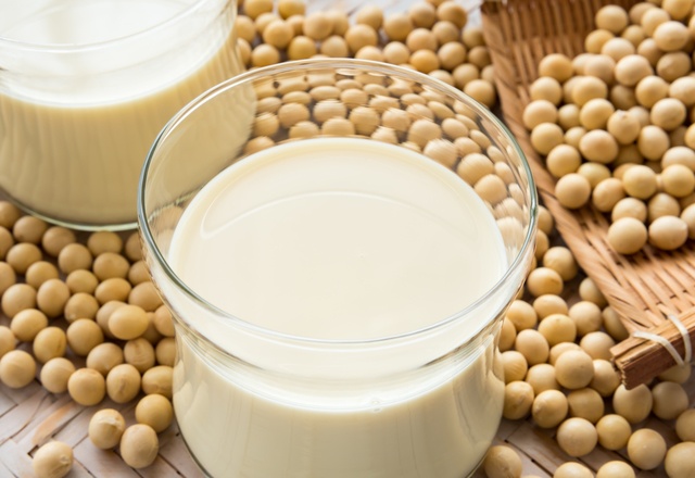 「豆乳飲むか？」高齢の父が積極的に豆乳を飲む理由／キッチン夫婦（夫）（1）