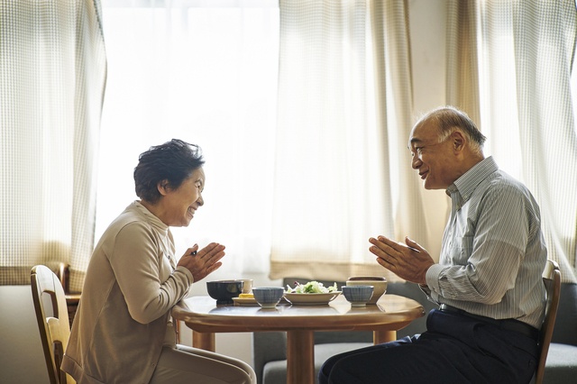 会えなくなってから後悔。"祖父母孝行"してますか？／キッチン夫婦（妻）（1）