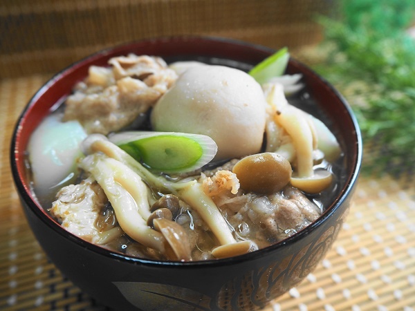 離れて住む両親に温かい手料理を。86歳の父が喜んだほっくほくの『山形風芋煮』／キッチン夫婦（夫）（1）