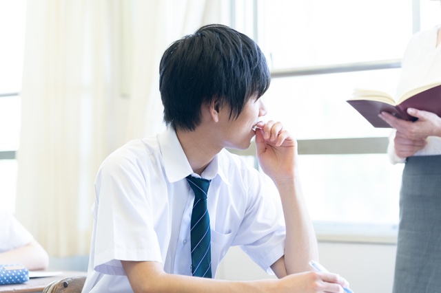 中学3年、泣き崩れる姿。夫の連れ子である息子に「初めて触れた」忘れられない瞬間／キッチン夫婦（妻）（1）