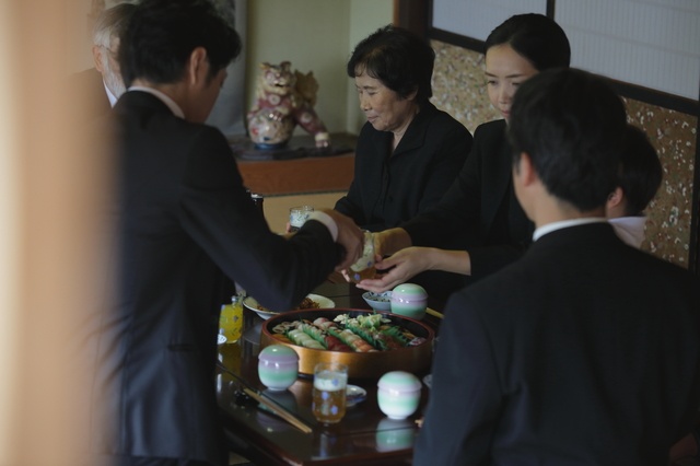 「嫁いじめする姑」も本家に行けば「嫁」。法事で明らかになった「本家と姑の確執」／かづ（1）