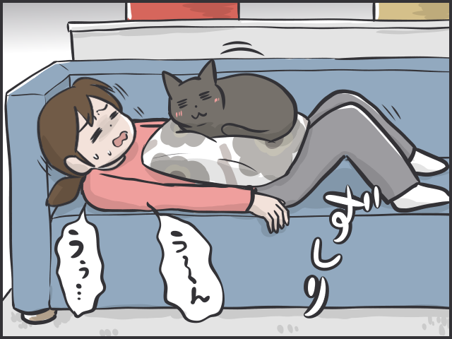 天真爛漫な子猫に比べ、不器用で控えめな「先輩猫」。「たまに甘える姿」がいじらしい...／フニャコ（10）