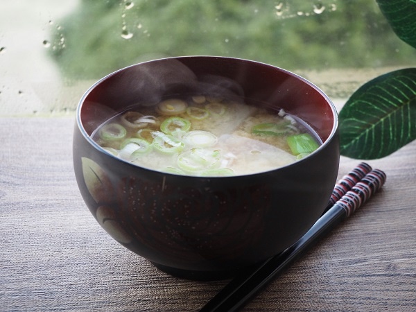 私の実家に引っ越して半年。底冷えする田舎で、夫が作ってくれる「温かい朝食」／キッチン夫婦（3）