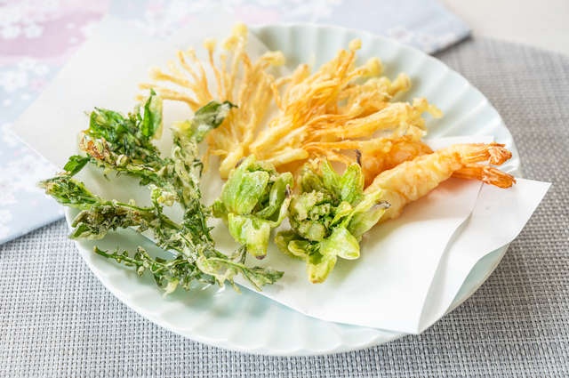 うつ病で塞ぎ込んでいた息子だけど...明るさを取り戻したきっかけは「自炊すること」でした／キッチン夫婦（1）