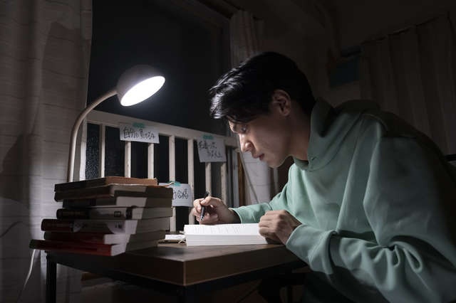 「貧乏に絶望した」貧困の連鎖を断ち切るため大学進学を決めた息子。しかし私は「最低な言葉」を／chii（1）